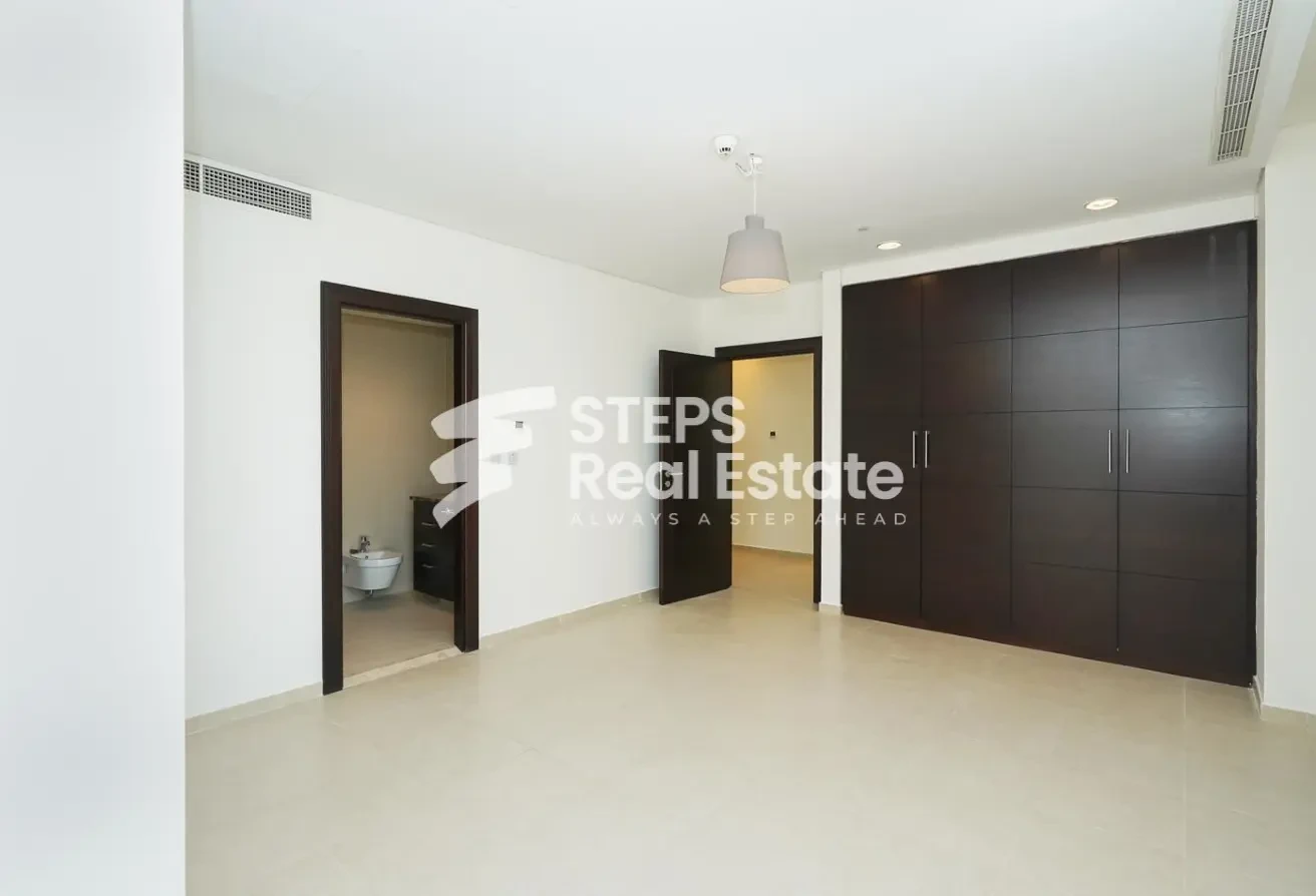 Luxury 2 Bedroom Apartment in The Pearl | Sea View - Apartment in East Porto Drive