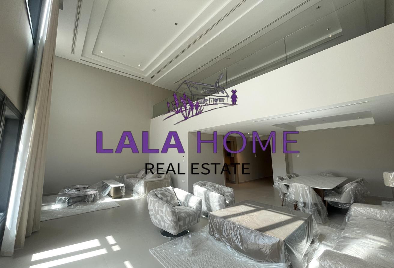 Triplex Luxury Renovated 4BR + Maid Room Townhouse - Townhouse in West Porto Drive