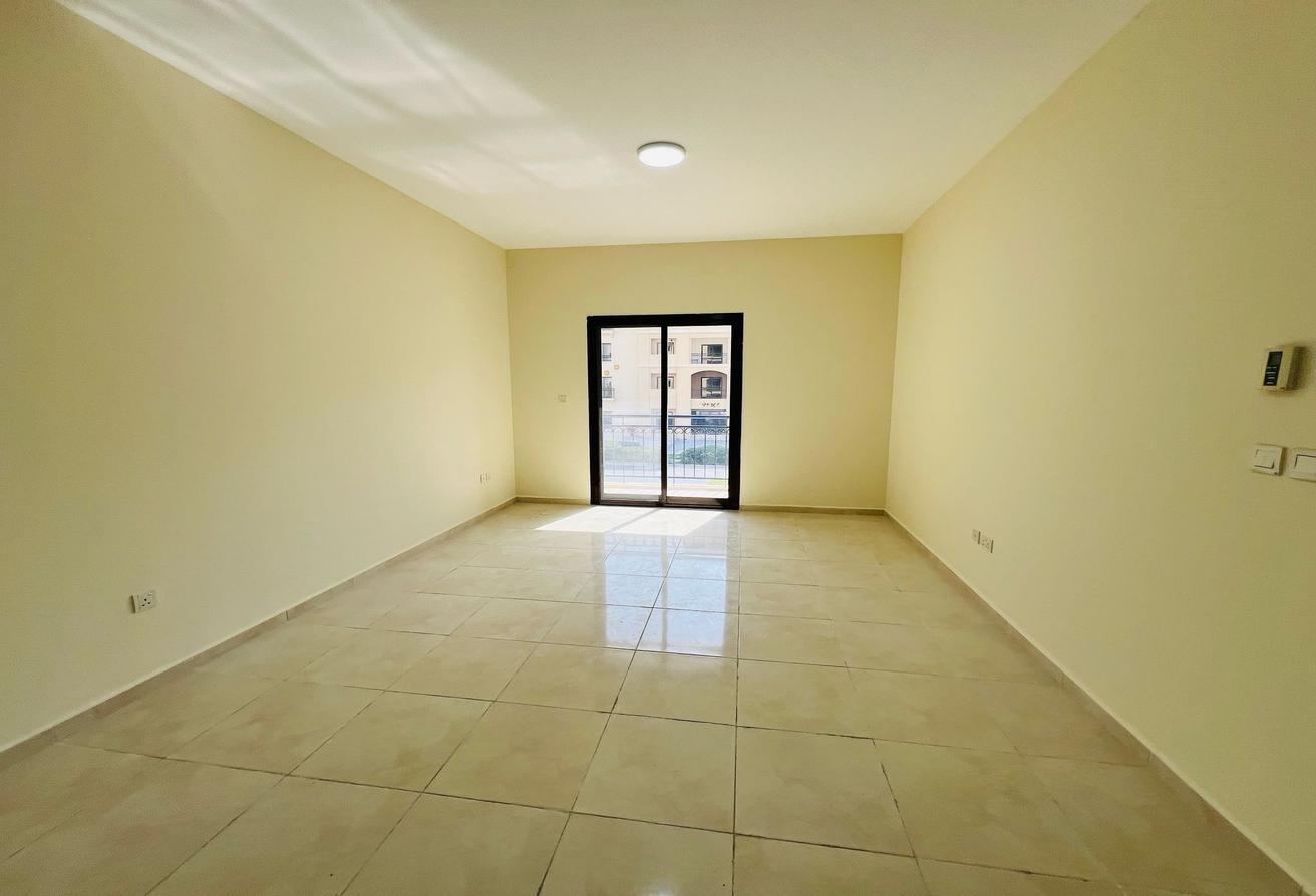 GOOD OPORTUNITY / THREE BEDROOMS / FOR SALE