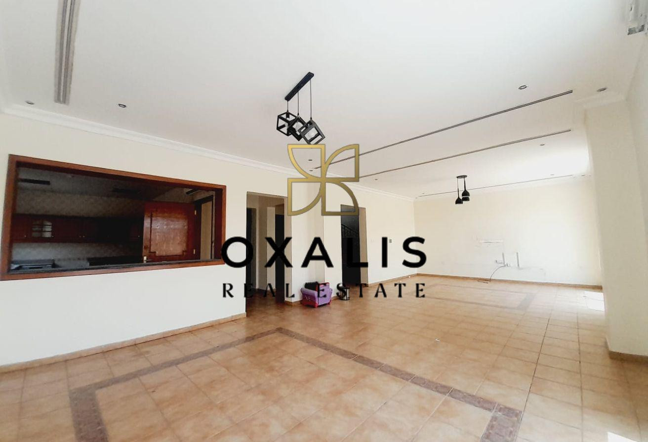 AMAZING 3 BEDROOM VILLA | WELL MAINTAINED COMPOUND - Villa in Al Nasr