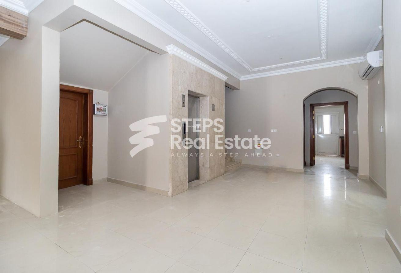 Spacious 3-Story Villa for Rent in Al Thumama