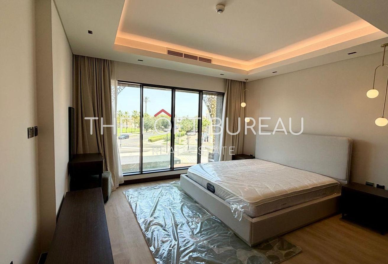 Brand New 2+Office Japanese Garden and Sea View