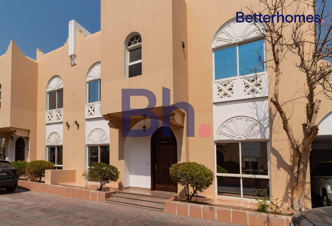 SPACIOUS LIVING | 4 ENSUITE ROOMS | OLD AIRPORT - Villa in Old Airport Road