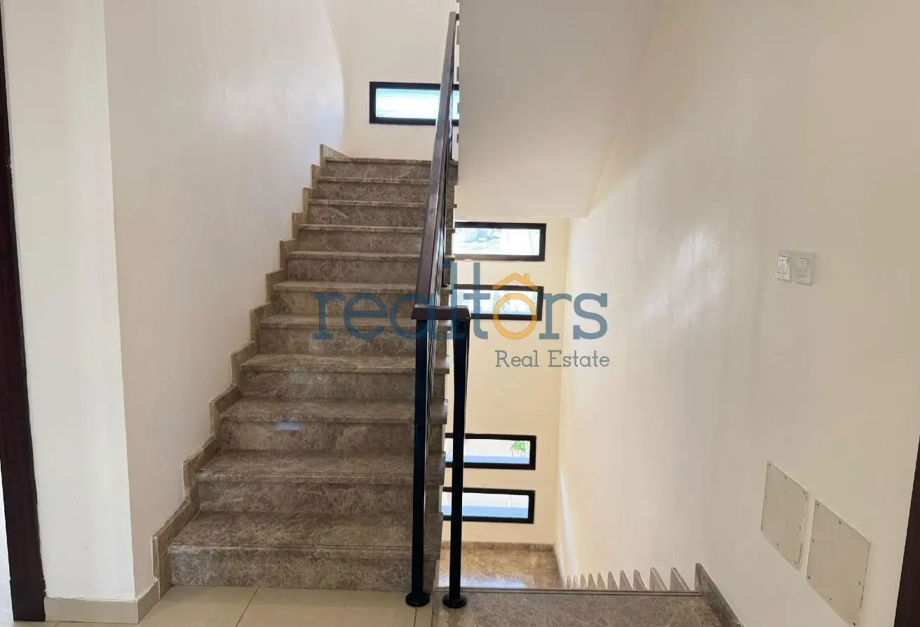 LUXURIOUS VILLA 4BR +MAID + DRIVER| AL HILAL - Compound Villa in Al Hilal