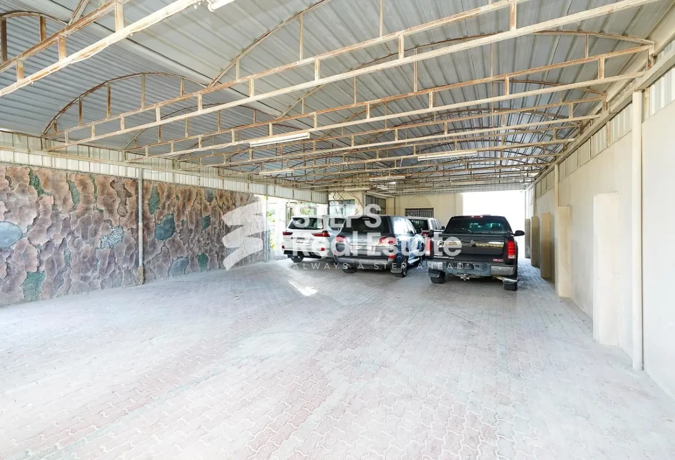 7 BHK Villa with 2 Majlis and Maids Room - Villa in Al Kharaitiyat