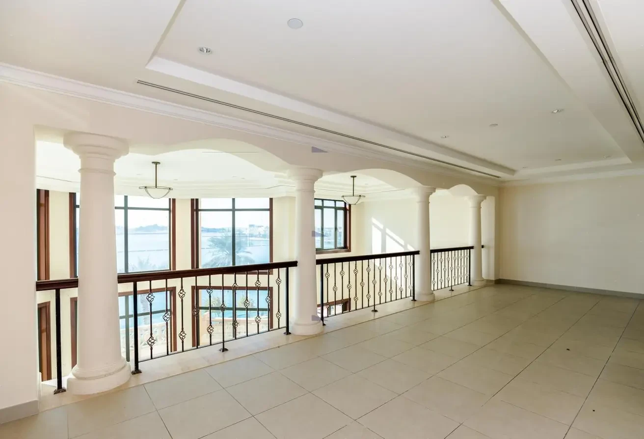 4 Beds+ Maids I Triplex Townhouse I 1 Month Free