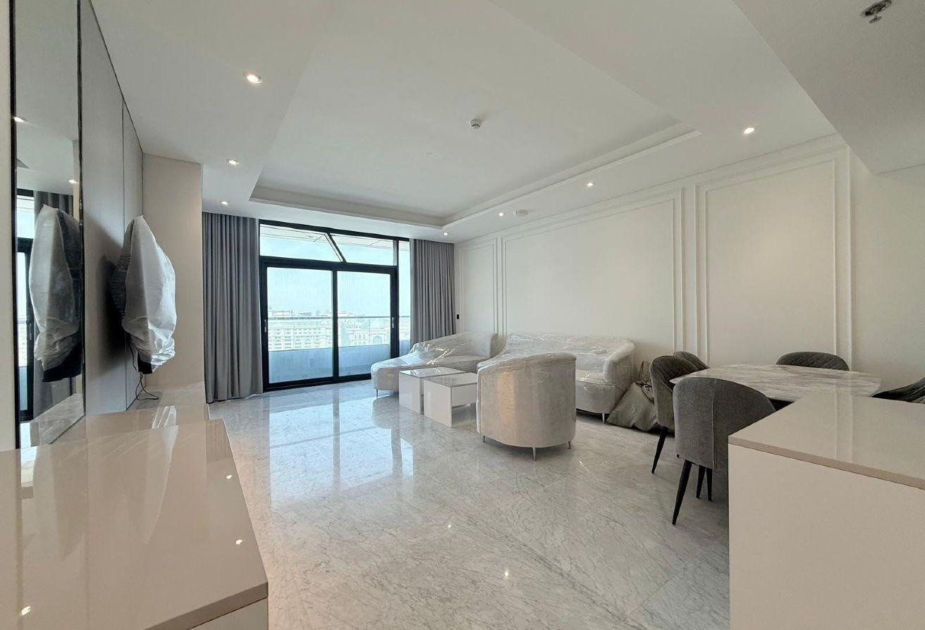 STEP INTO SUCCESS FULLY FITTED MARINA OFFICE