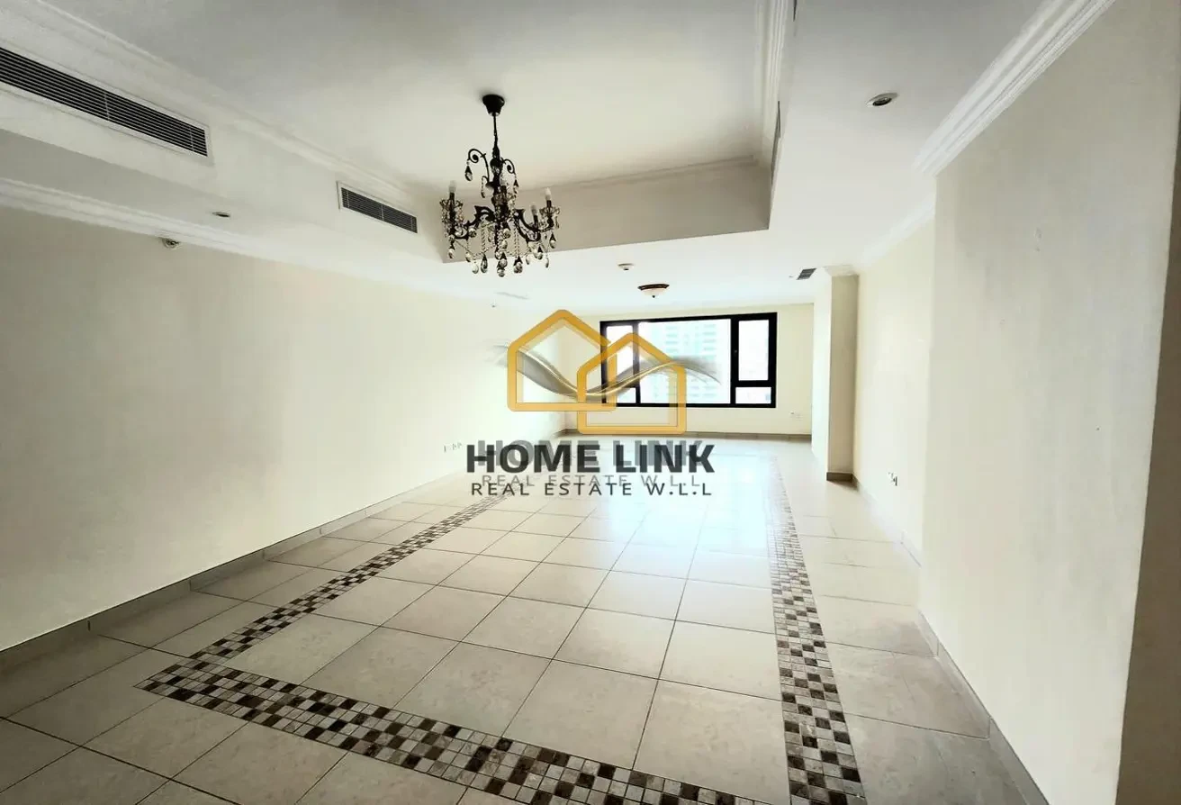 1 Month Free | Semi Furnished Studio | The Pearl - Apartment in East Porto Drive