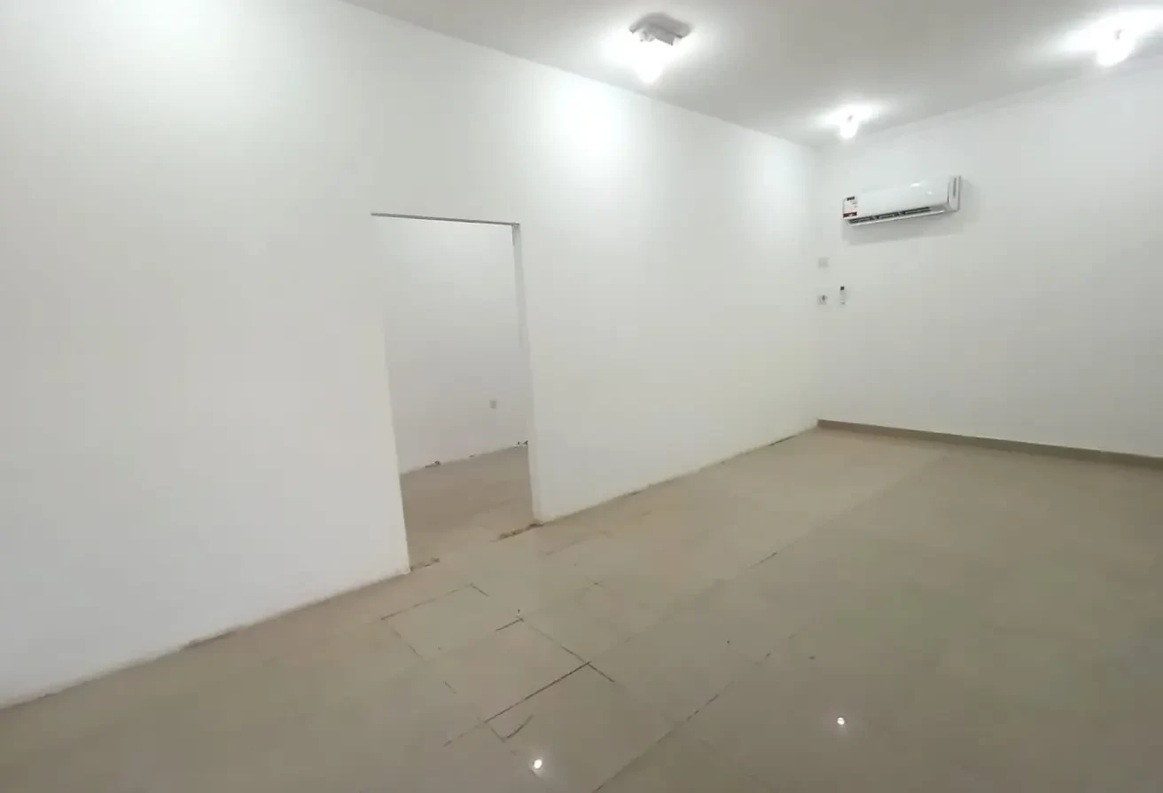SPACIOUS 8BR STANDALONE VILLA - MUAITHER14,500 - Villa in Doha