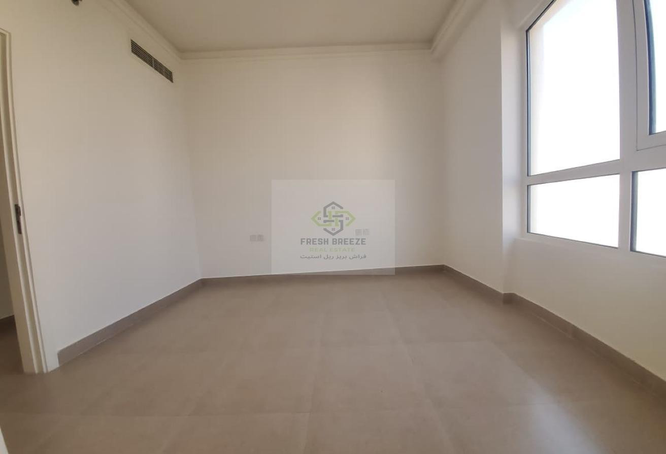 Elegant 2 BHK Unfurnished Apartment with bills - Apartment in Ibn Al Haitham