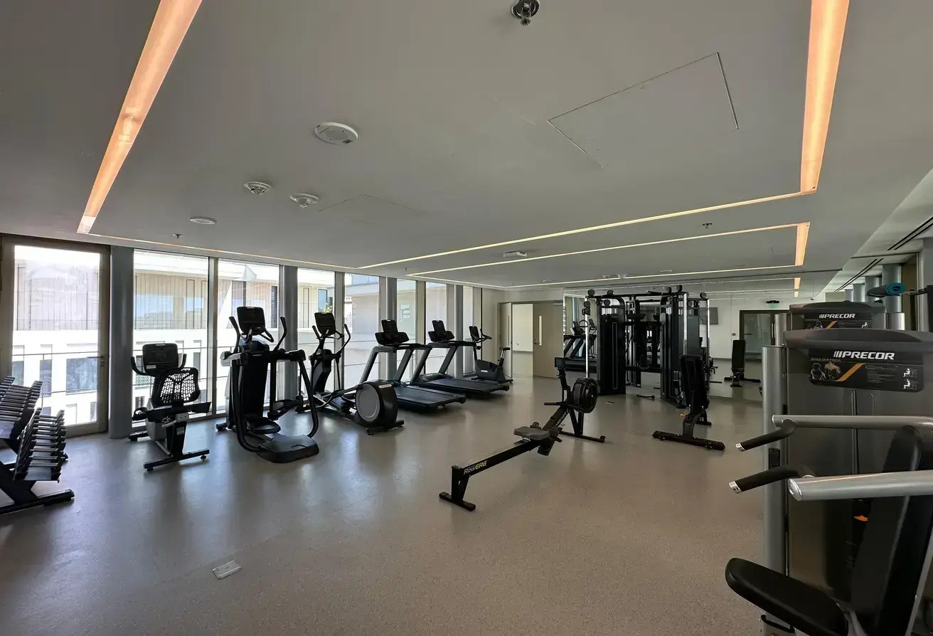 NEAR HAMAD HOSPITAL | PRIME LOCATION | 2BR