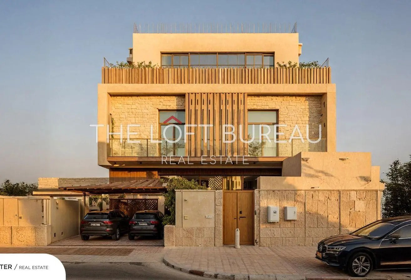 5BR | FF | Semi-Attached Villa | Payment Plan