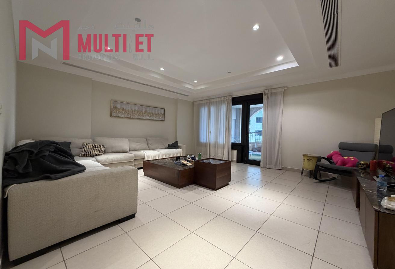 1 BHK + Small Room W/ Balcony in Porto Arabia - Apartment in East Porto Drive