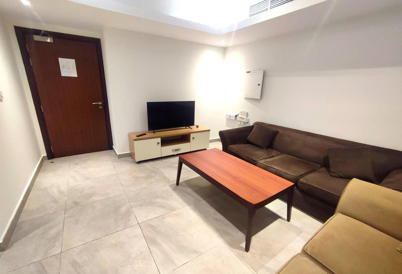 Spacious 2 bedroom apartment in Al sadd - Apartment in Al Sadd Road