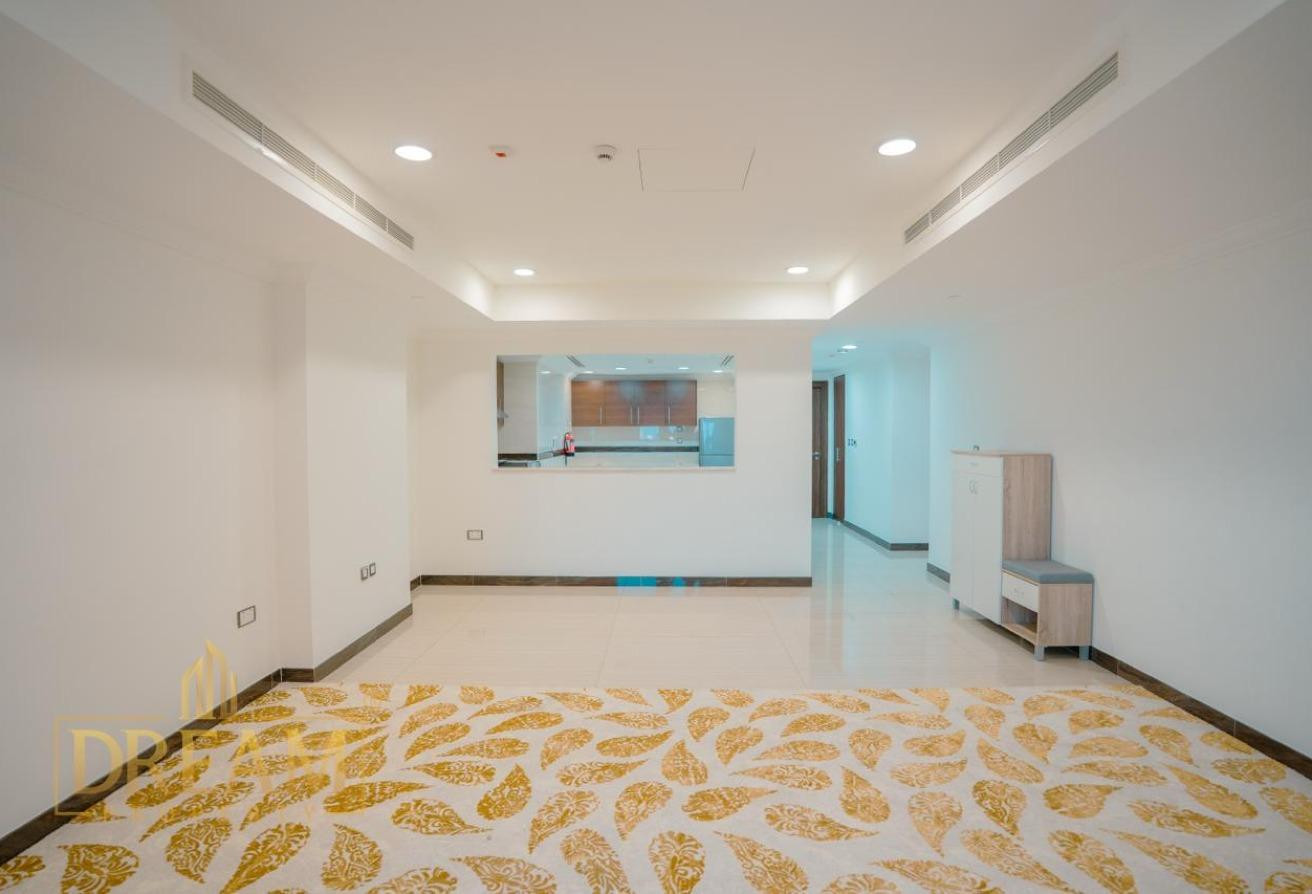 Prime Location 2-Bedroom Apartment | Porto Arabia - Apartment in Marina Gate