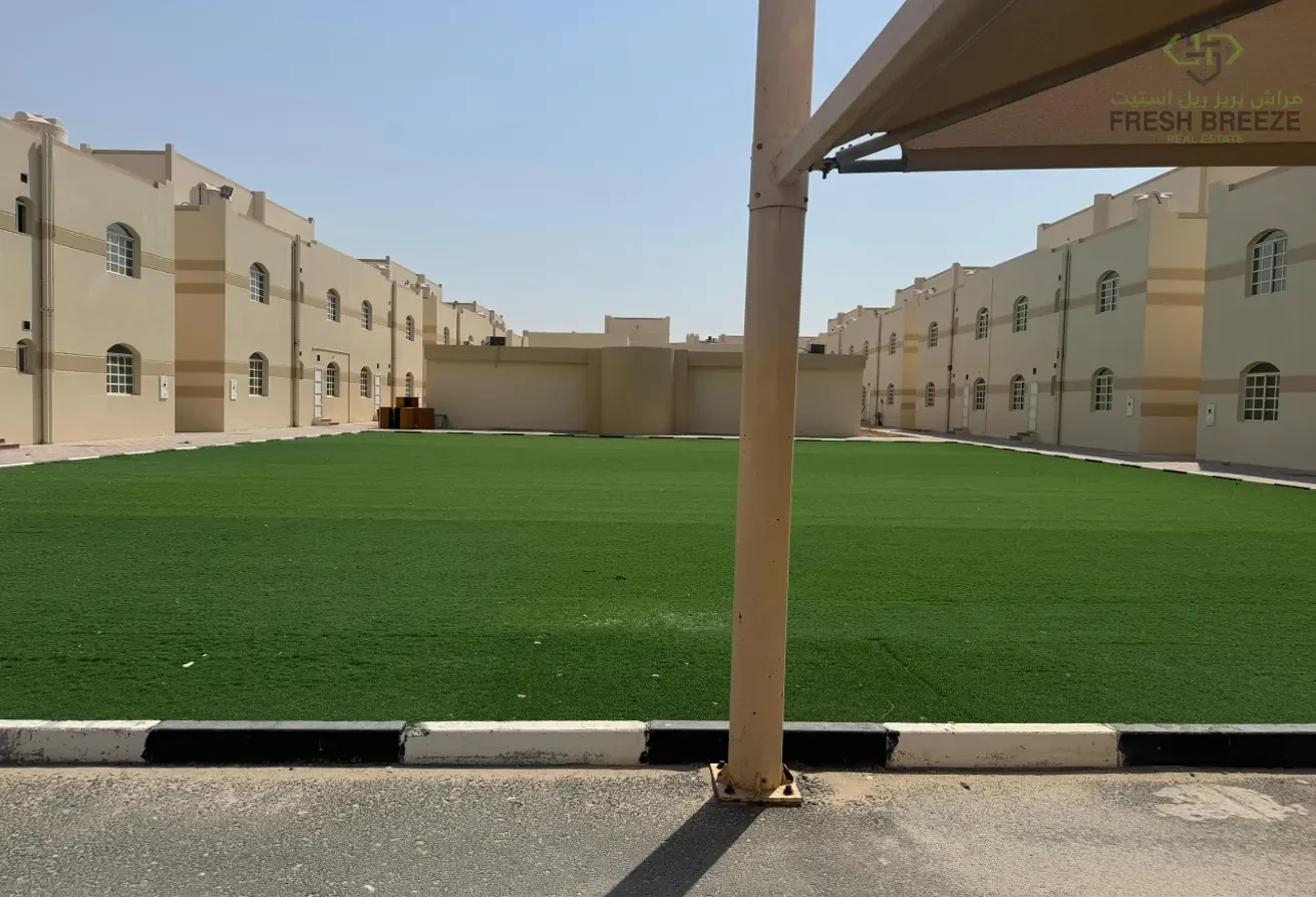 5BHK COMPOUND VILLA 1 ROOM ON GROUND IN AIN KHALID - Villa in Ain Khaled