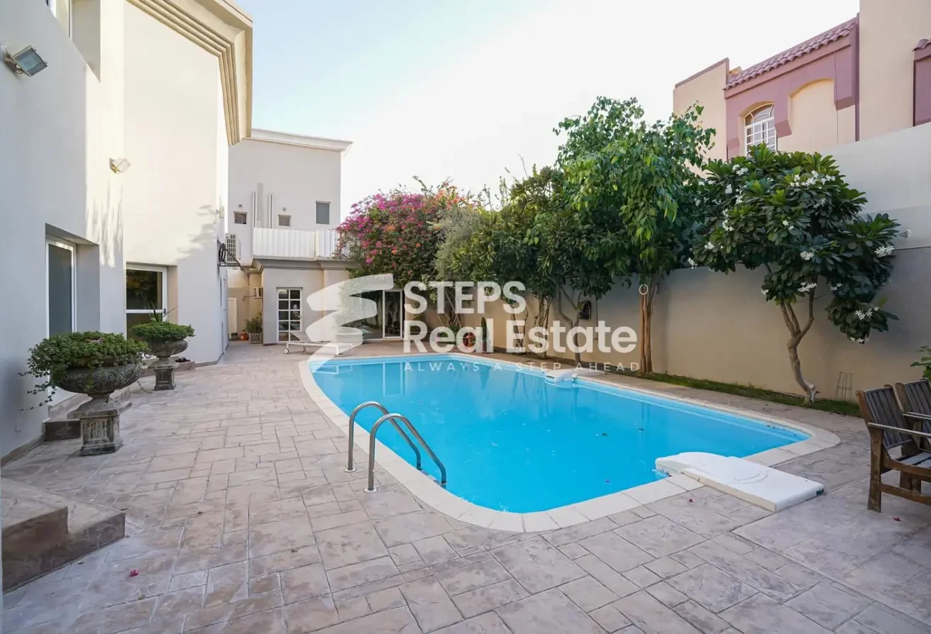 Luxurious Semi Furnished Villa for Sale - Villa in Legtaifiya Lagoon
