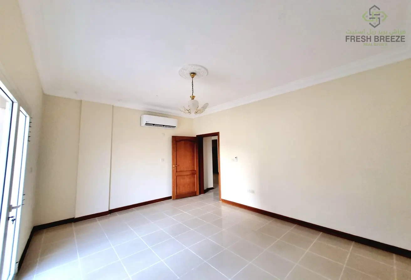 Spacious 2-Bedroom Apartment With Balcony - Apartment in Al Sadd