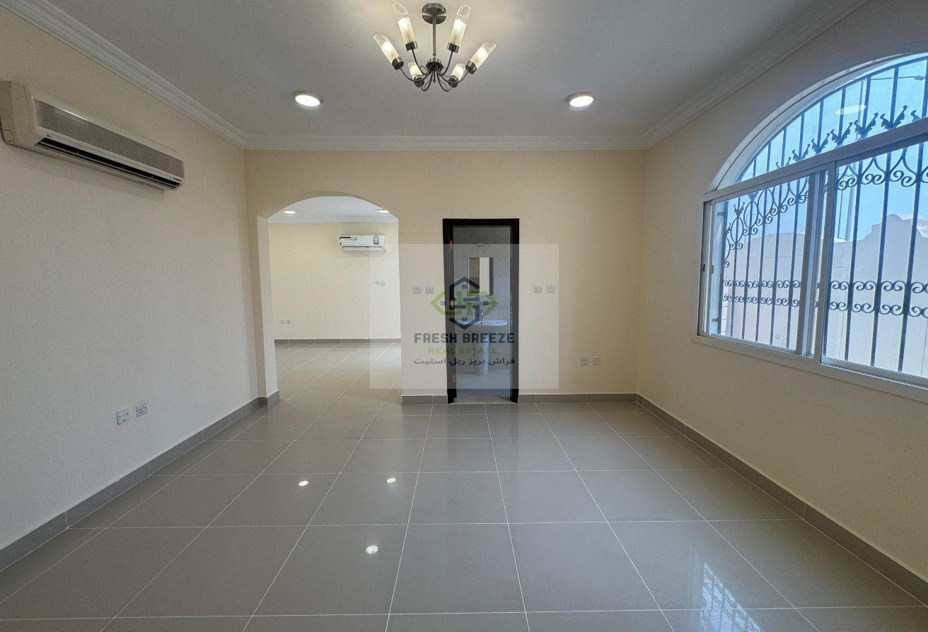018976 - Villa in Al Gharrafa