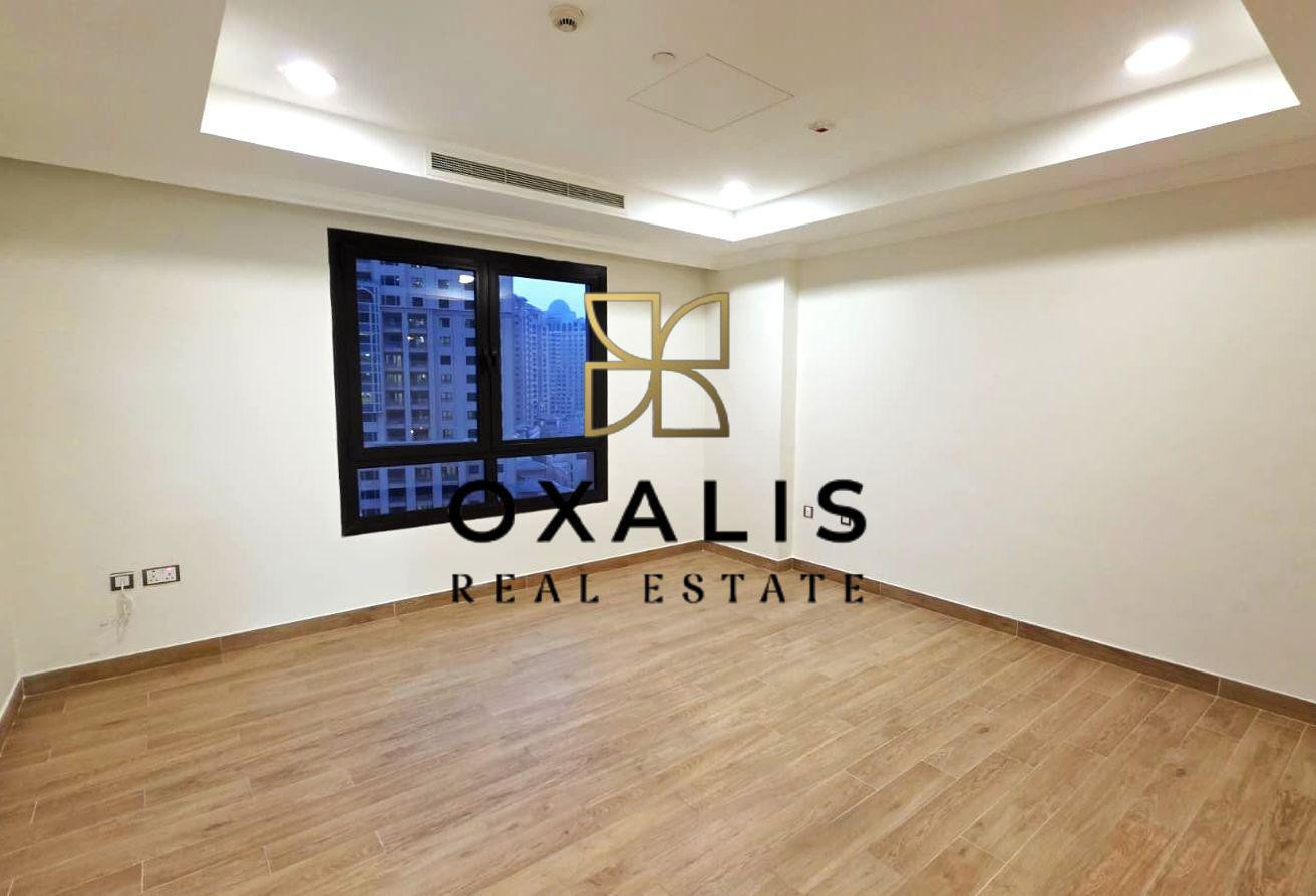 BIG BALCONY | SEMI FURNISHED 2 BHK | STUNNING VIEW - Apartment in West Porto Drive