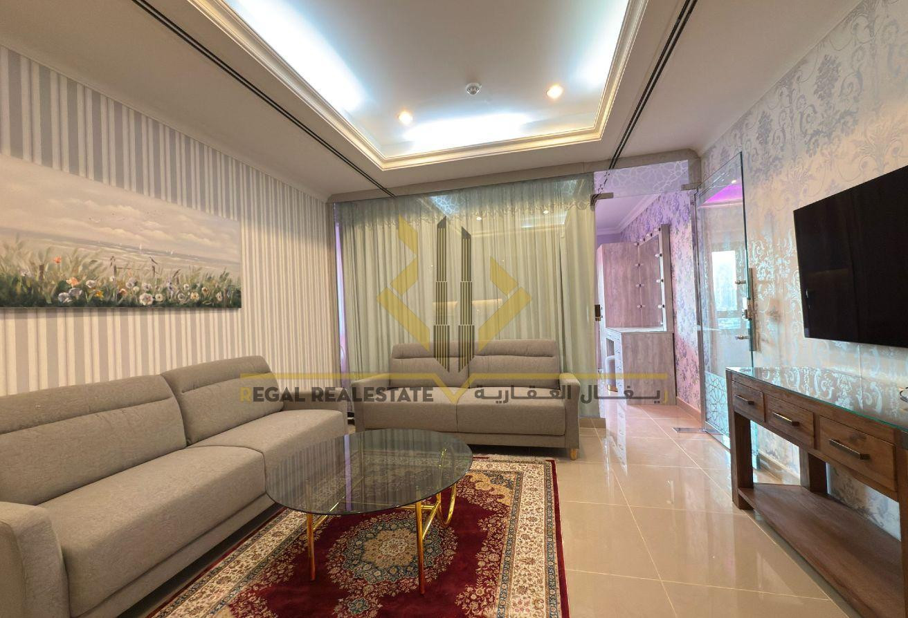 Studio Apartment in Porto Arabia with For Sale - Studio Apartment in West Porto Drive