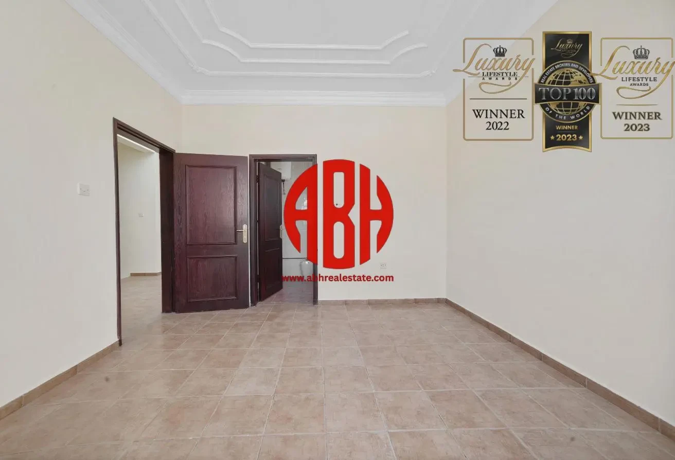 MODERN 5-BDR VILLA | GATED COMMUNITY | PRIME SPOT - Villa in Al Hadara Street