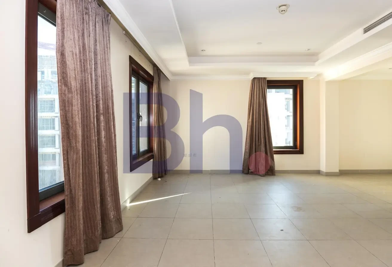 4 Beds+ Maids I Triplex Townhouse I 1 Month Free