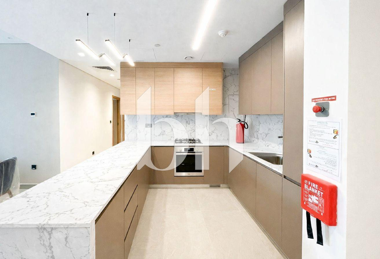 READY TO HANDOVER | BRAND NEW | 2BRS PLUS MAID - Apartment in L07