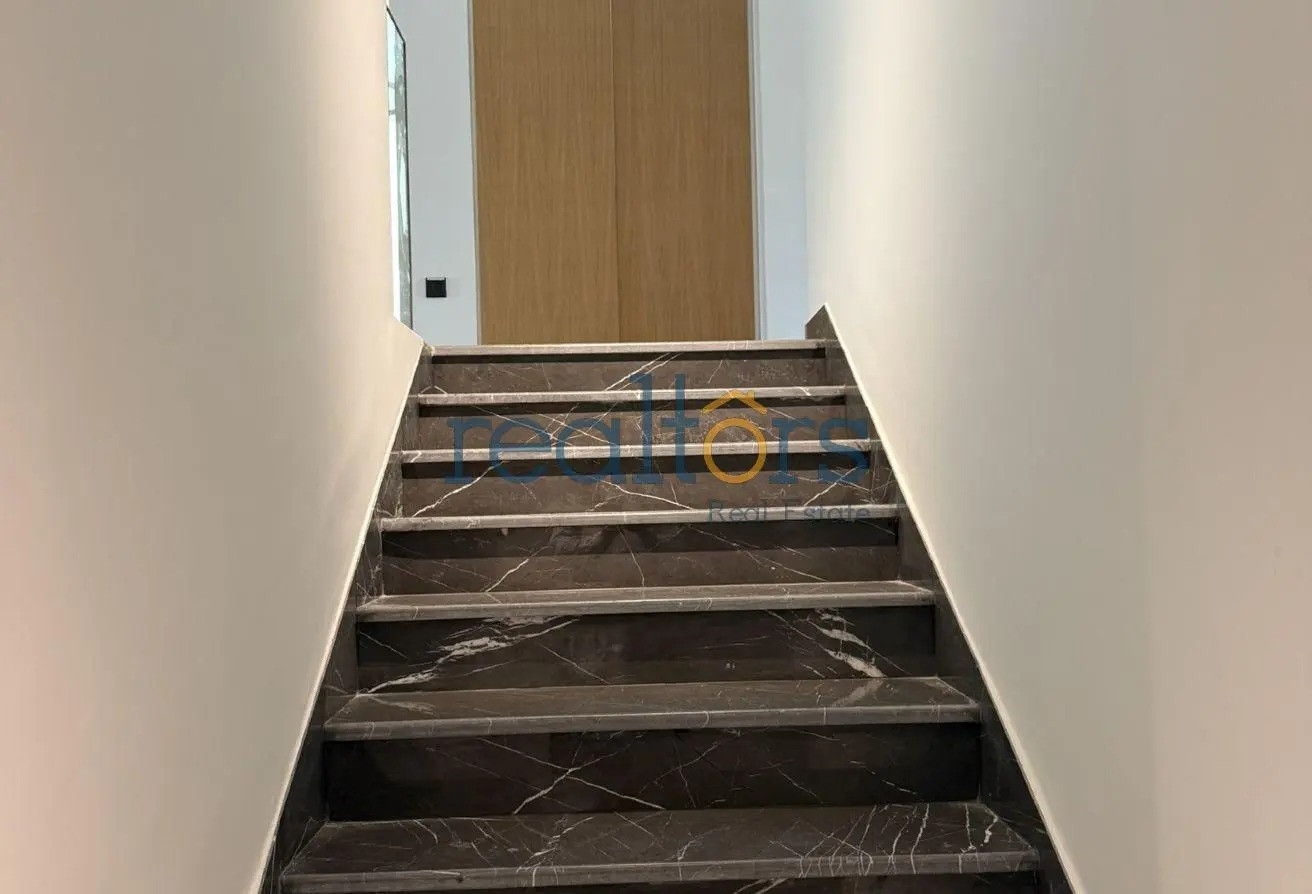BRAND NEW||LUXURY MODERN || STAND ALONE VILLA