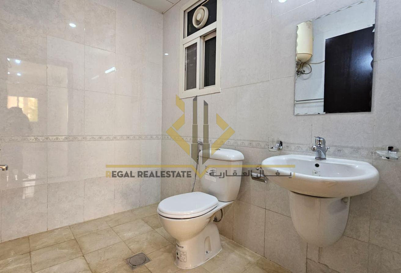 Spacious 2-Bedroom Apartment in Al Sadd with City - Apartment in Al Sadd Road