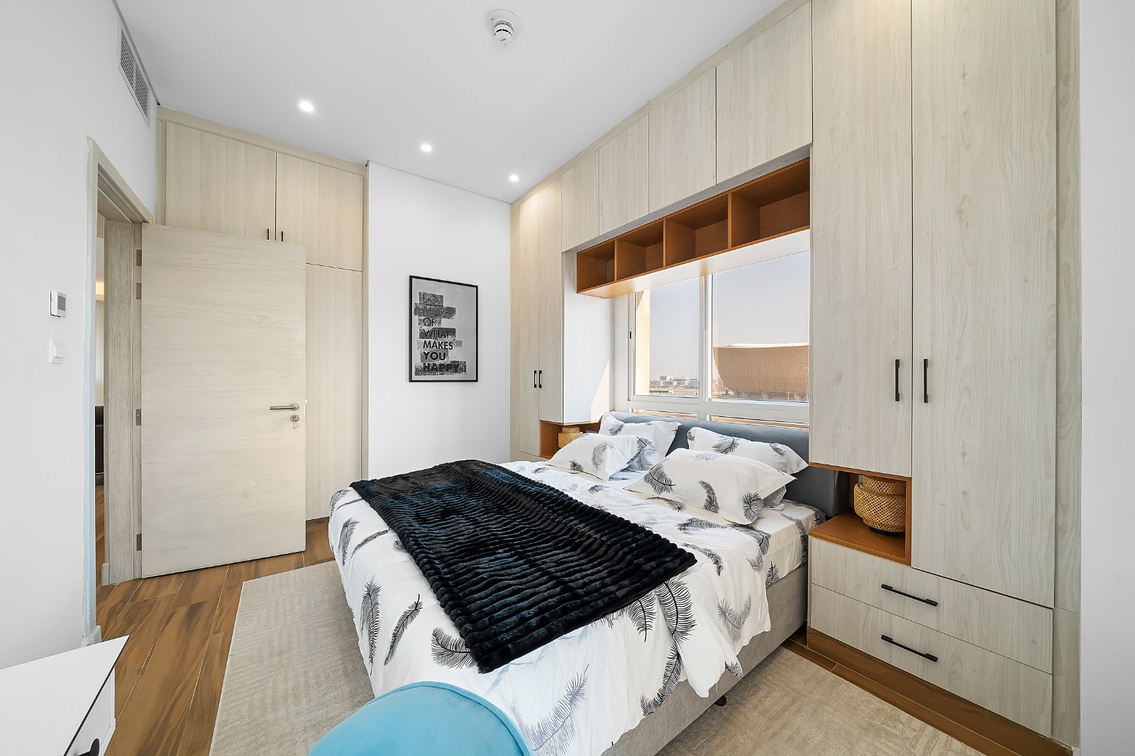 Stunning | 1BHK | FF | With Balcony | Including Bills - Apartment in Al Erkyah City