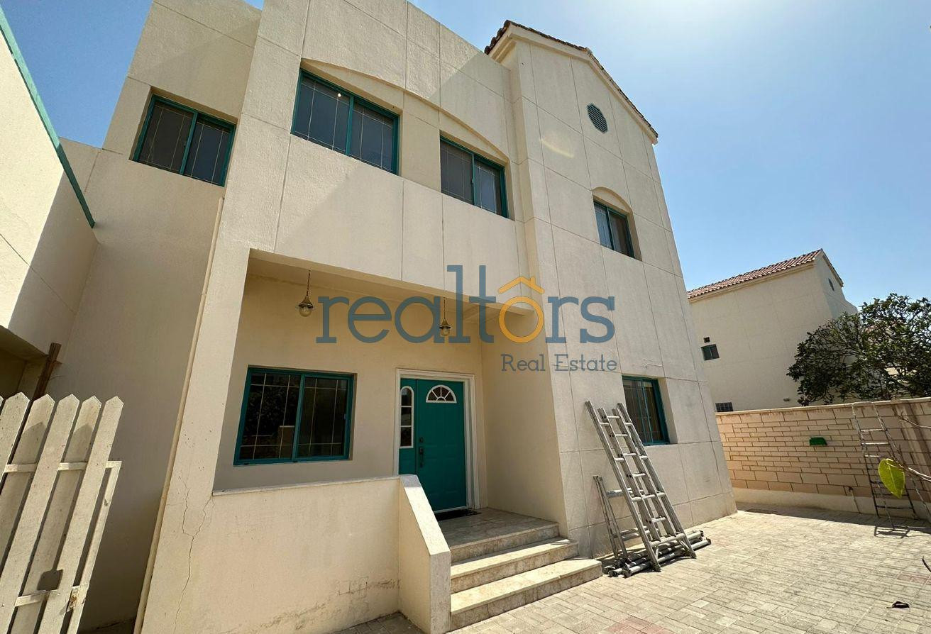 SPACIOUS 4BR plus Maid / Semi Furnished / Aziziyah - Compound Villa in Al Numan Street