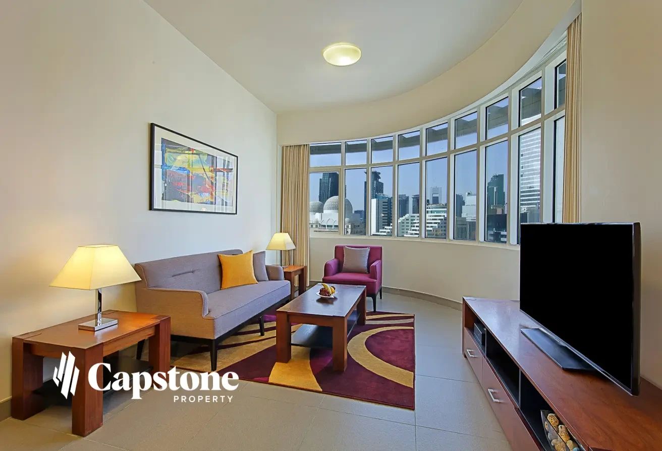 ALL BILLS INCLUDED + WEEKLY HOUSEKEEPING - Apartment in West Bay