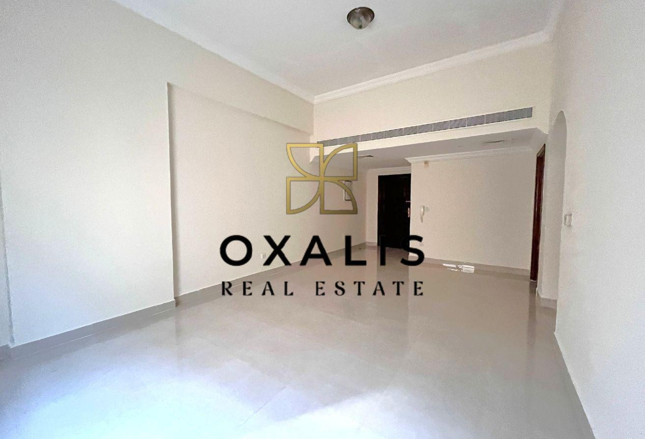 UNFURNISHED 2 BHK | CENTRALIZED AC | NEAR METRO - Apartment in Hadramout Street