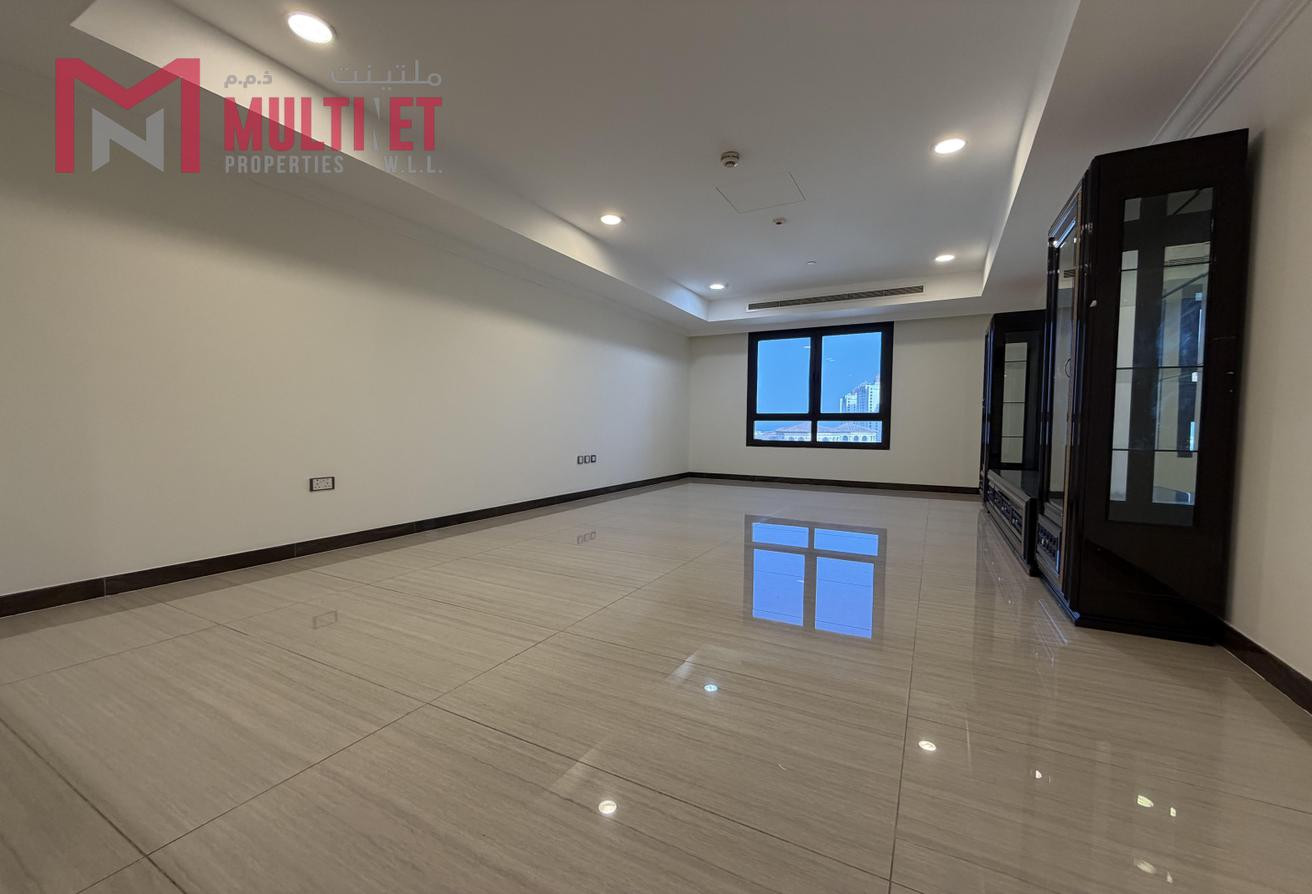 Porto Arabia 2 Bed! Spacious Balcony