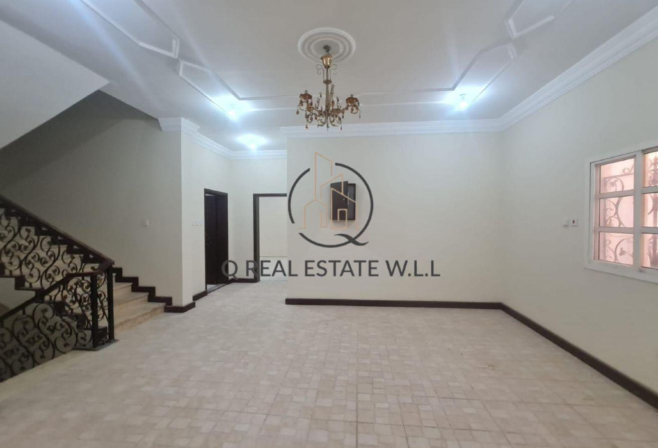Elegant Villa for Rent in Al Khuraitiyat - Villa in Al Kharaitiyat