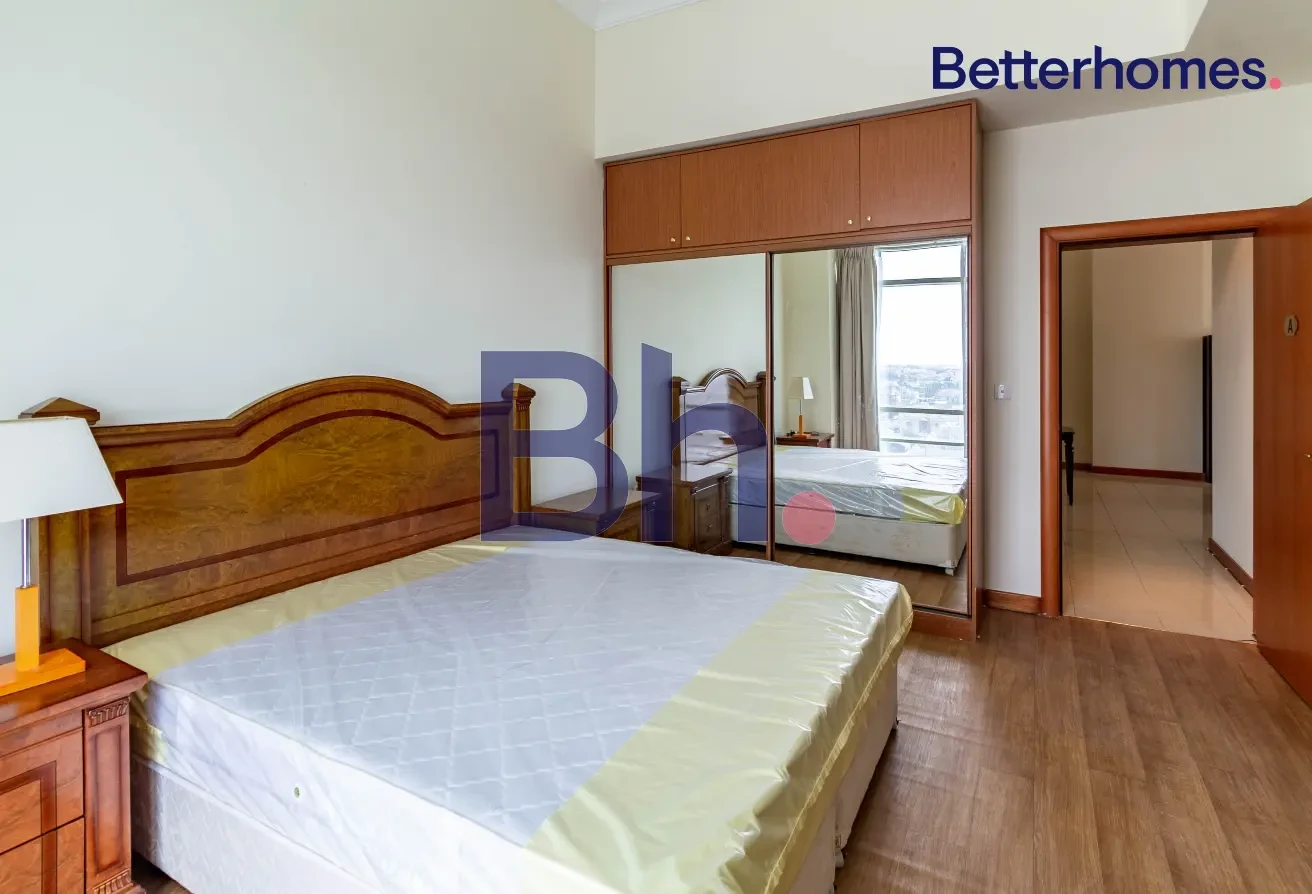 MODERN LIVING | PRIME WEST BAY LOCATION - Apartment in West Bay