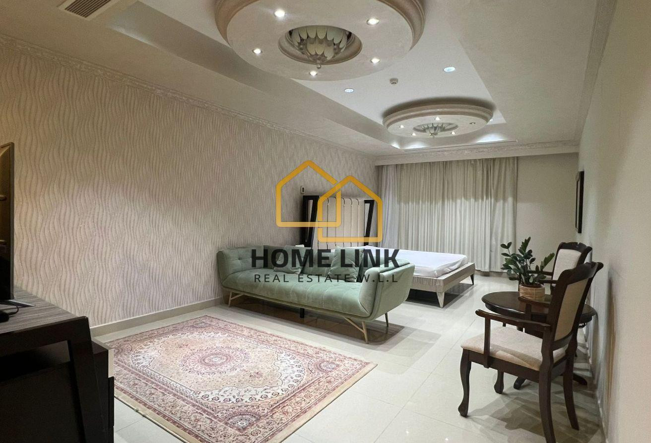 One Month Free Studio for rent in Porto Arabia