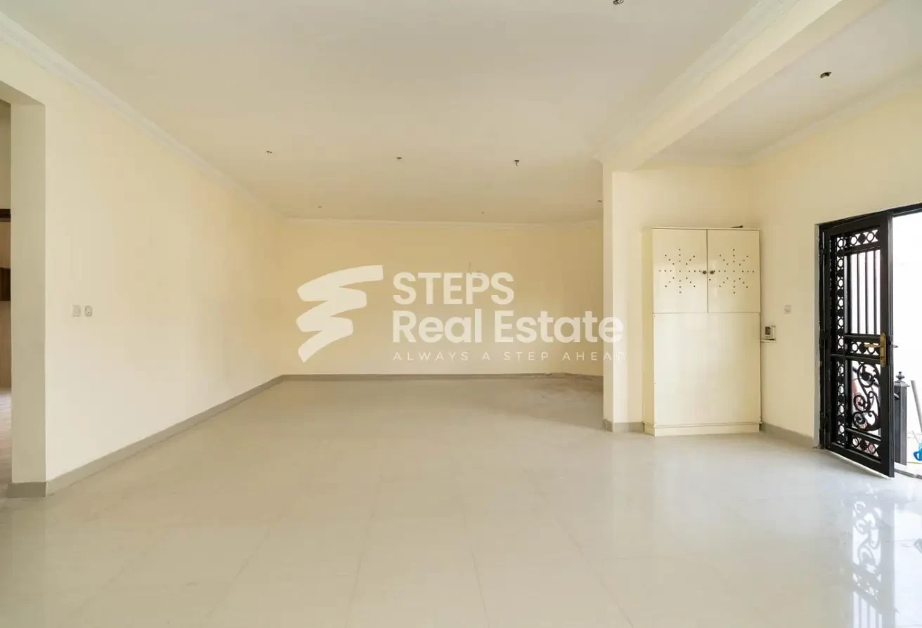 Semi-Attached Villa for Rent in Al Maamoura - Villa in Al Mansoura