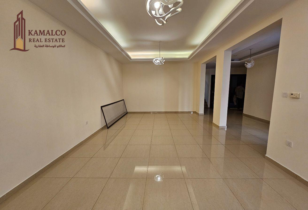 Very Spacious Villa || 5BHK || Prime Location - Villa in Al Hilal