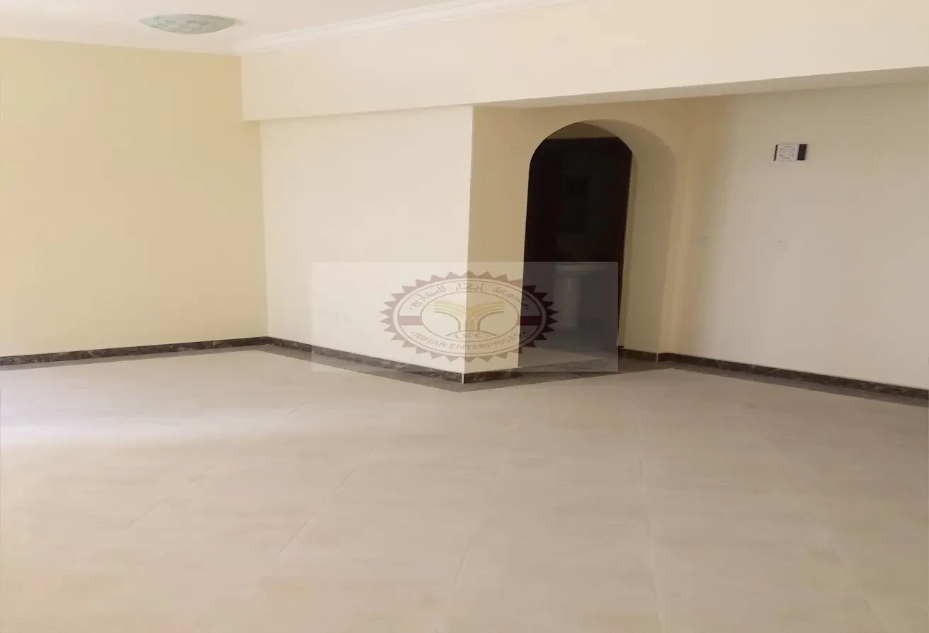 2BHK Unfurnished Apartment for rent in Mansoura - Apartment in Al Mansoura