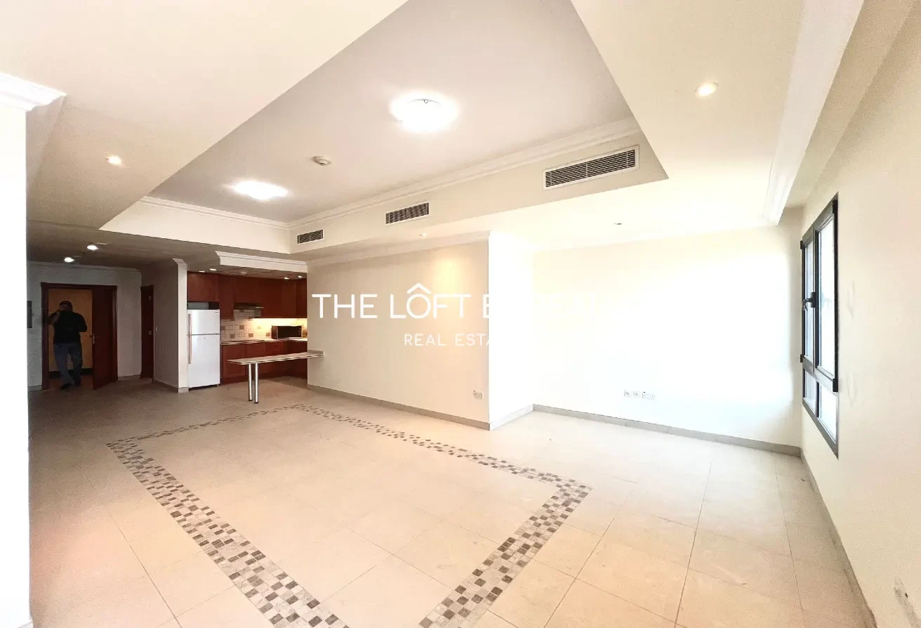 1 Month Free! Studio with Sea View | Porto Arabia - Apartment in Doha