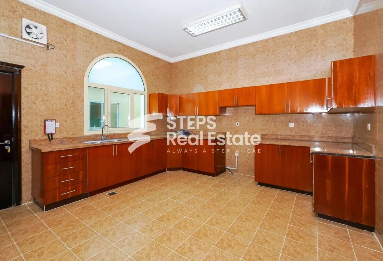 5 BHK Compound Villa for Rent in Nuaija - Compound Villa in Al Nuaija