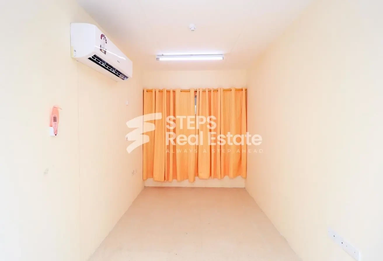 Furnished 18 Rooms for Staff for Rent in Al Khor - Labor Camp in Al Khor
