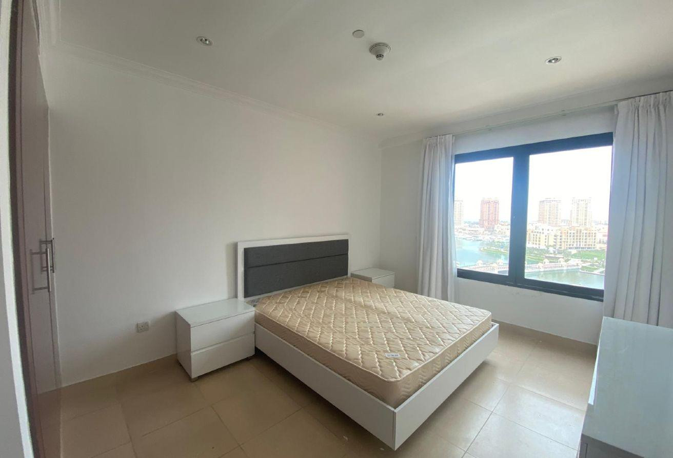 FOR SALE!AMAZING 1 BEDROOM-MARINA VIEW-TITLE DEEDS