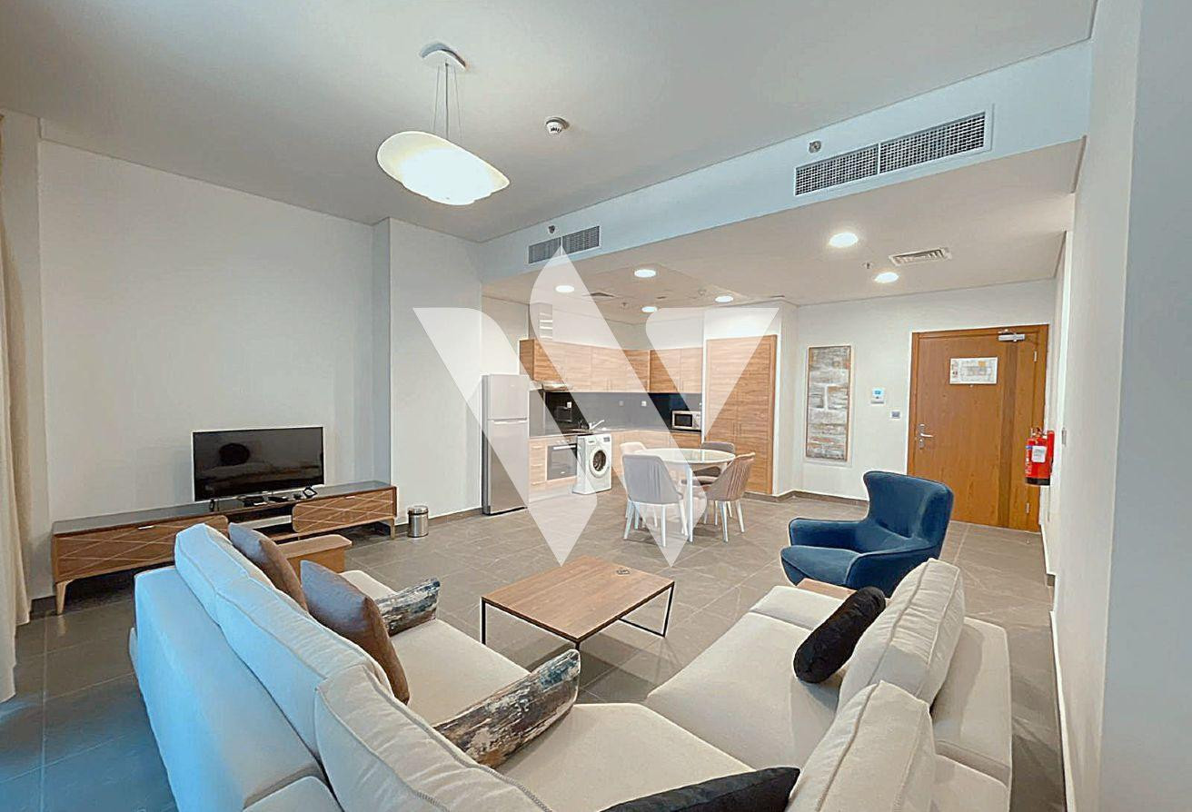 4BR | FF | Luxury and Serviced | Private Pool