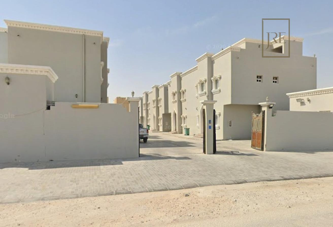 Amazing 6 BDR Villa in Umm Al Amad-Free Hold
