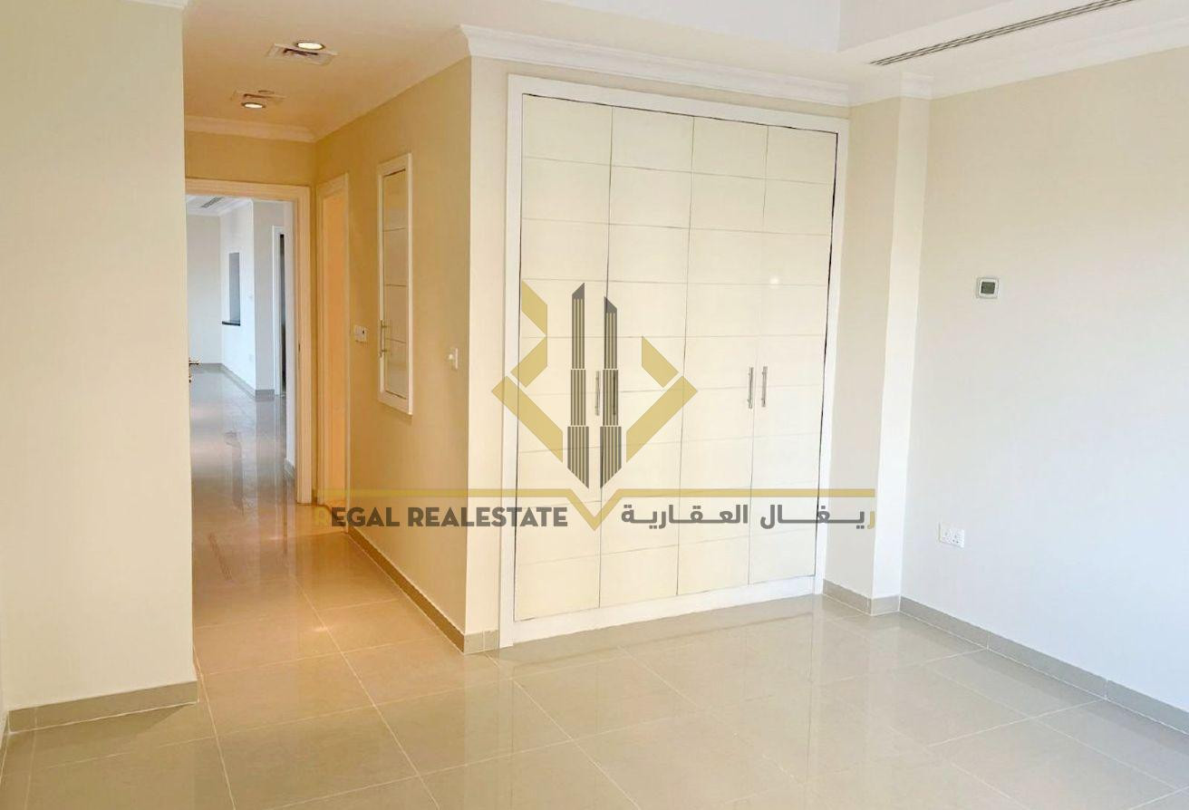 For Sale: Spacious 2-Bedroom Semi-Furnished - Apartment in West Porto Drive