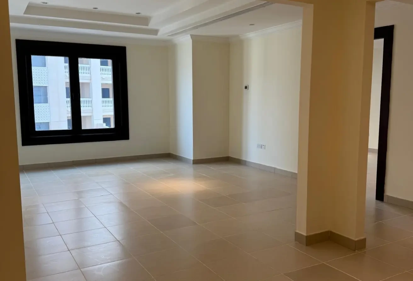 Apartments for sale in Tower 10, Porto Arabia - Apartment in Doha