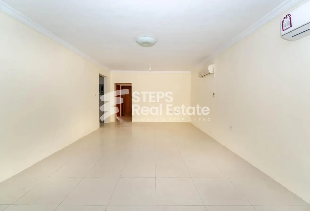 Spacious Compound Villa for Rent with Backyard - Compound Villa in Al Gharrafa